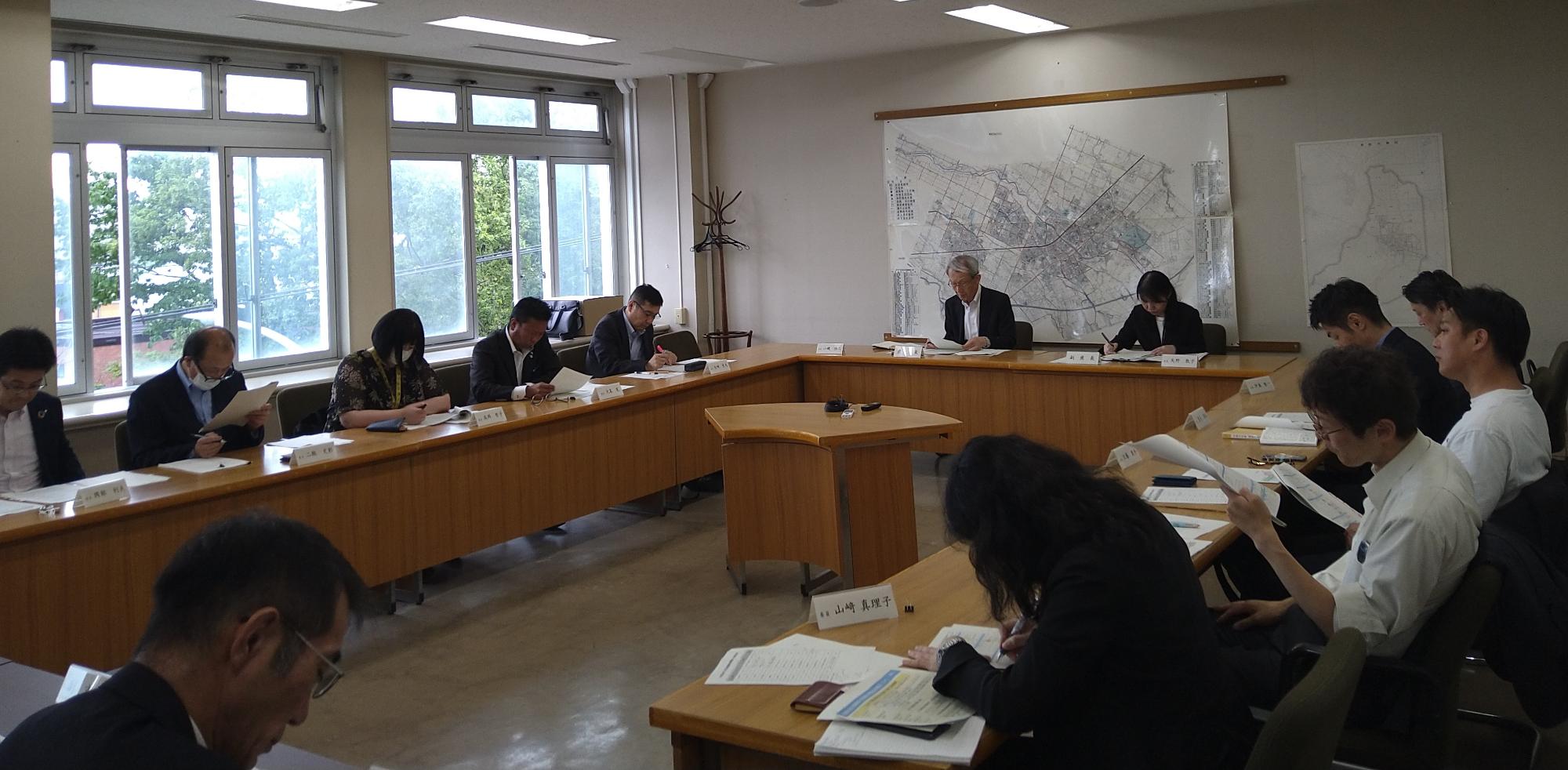 令和5年度第1回恵庭創生懇談会の様子