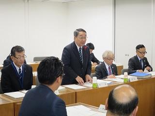 第2回恵庭創生懇談会で挨拶する原田市長の写真1