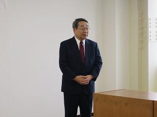「まちづくり感謝状の贈呈」にて挨拶をしている原田市長の写真