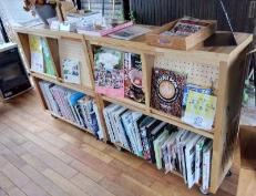 きゃろっと本棚