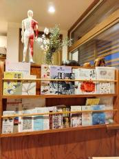 ナツメ堂本棚