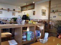 サンガーデンカフェティーズガーデン店内