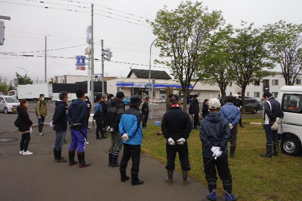 史跡看板に集合